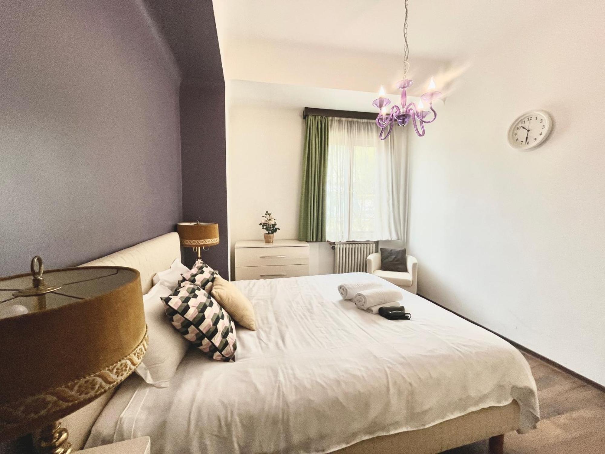 Vibrant Victoriei Apartment บูคาเรสต์ ภายนอก รูปภาพ