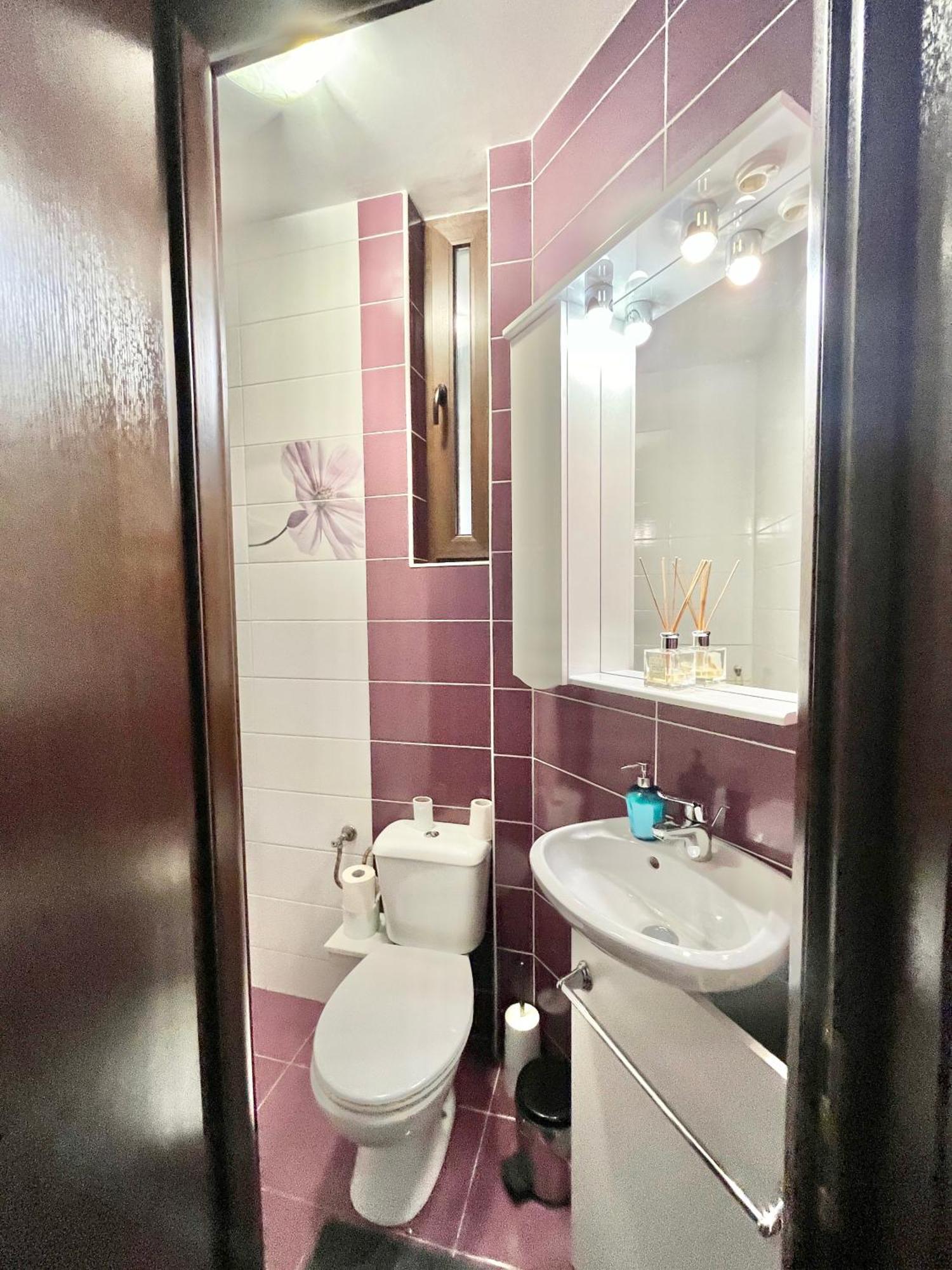 Vibrant Victoriei Apartment บูคาเรสต์ ภายนอก รูปภาพ